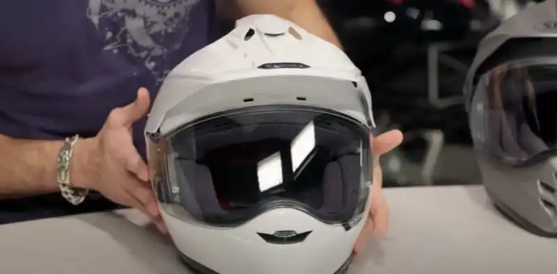 The Shoei Hornet X2 features a slightly narrow, intermediate oval internal shape that's consistent with Shoei's standard North American market fit[11]. I've found this shape works particularly well for those with longer, narrower head profiles.