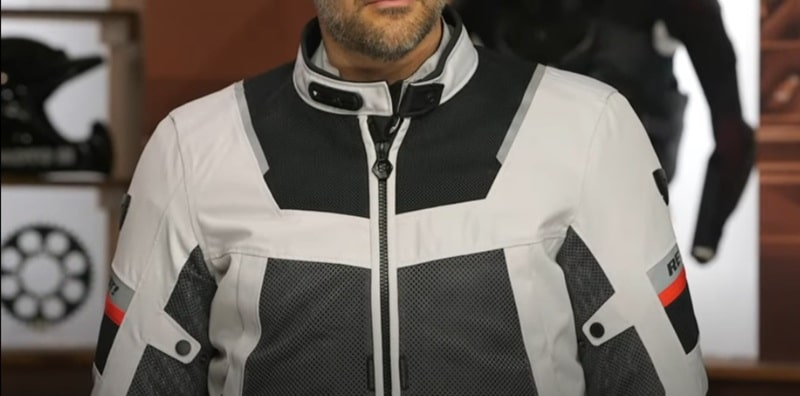 The Sizing on the Tornado 4 H2O is a “tour fit, regular,” which means it’s roomy enough for layering but not too loose.The men’s version has a boxy European cut, and the women’s version feels straight and boxy, which isn’t ideal for every body type. The pants fit relaxed at the hip, and the arms are snug without being tight.