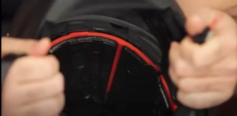 The Bell Race Star Flex DLX motorcycle helmet features dedicated speaker pockets on models from 2020 and newer, located right by your ears.