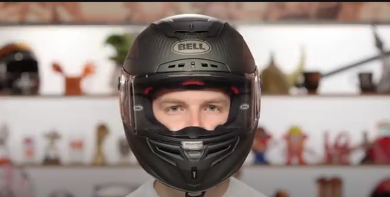 The Bell Race Star Flex DLX features a 3K carbon fiber shell that keeps weight down while maintaining high strength.