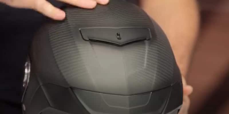 The Bell Race Star Dix helmet features twin-port chin, brow, and top vents, plus rear exhausts that keep air moving across your top head and face.