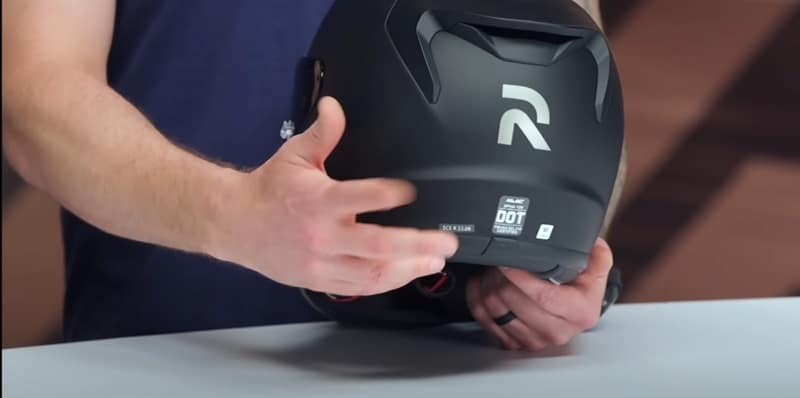 Safety certifications are a core strength of the HJC RPHA 12N. This lid meets the new ECE 22.06 standard, which is the latest and most demanding safety test for personal protective equipment in the motorcycle world.