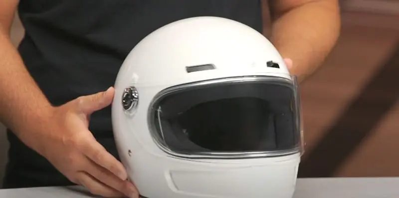 Biltwell Gringo SV is engineered with an intermediate oval fit that targets the majority of riders in the American market, but the reality proves more complex than Biltwell's marketing suggests.